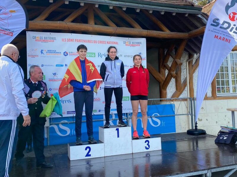 Thaïs Chausson sur le podium du cross national