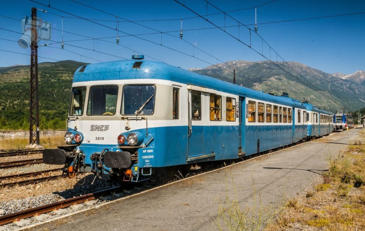 Un train festif et préfiguratif sur la Rive droite